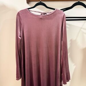 Elegant Long Sleeve Velvet Dress in Mauve
